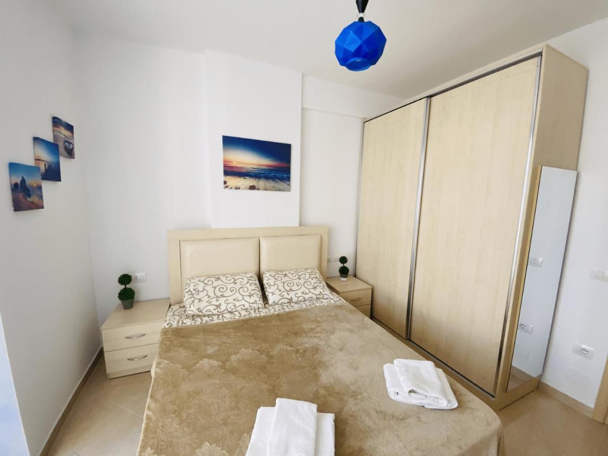 Madernas Bernad Apartment โอริคูม ภายนอก รูปภาพ